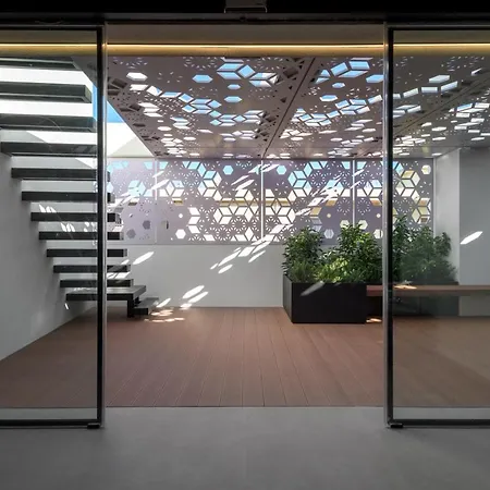 מלון Essence Downtown - Adults Only *