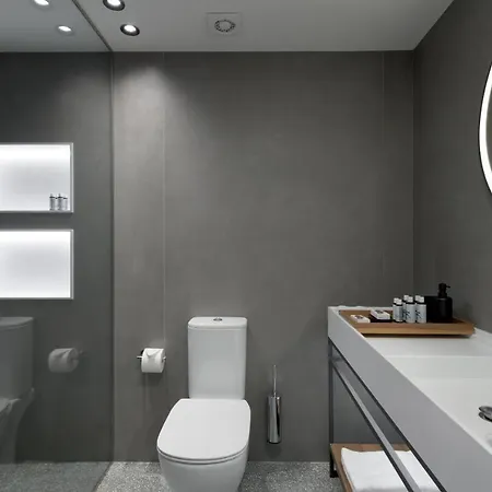Essence Downtown - Adults Only Готель