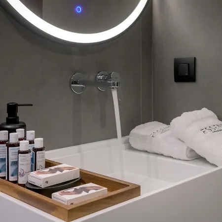 Essence Downtown - Adults Only